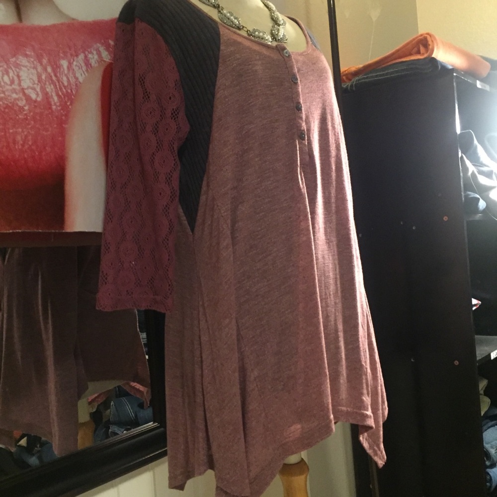 Umgee Raglan/Henley Top - Picture 3 of 8
